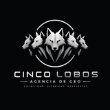 Logotipo de Cinco Lobos: cinco lobos plateados en formación